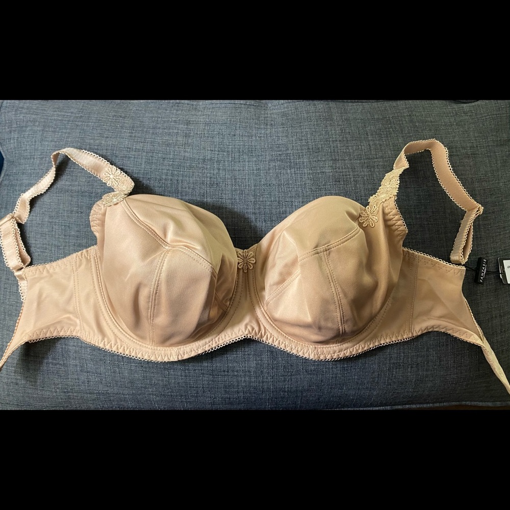 Comfortable Bra with flower details